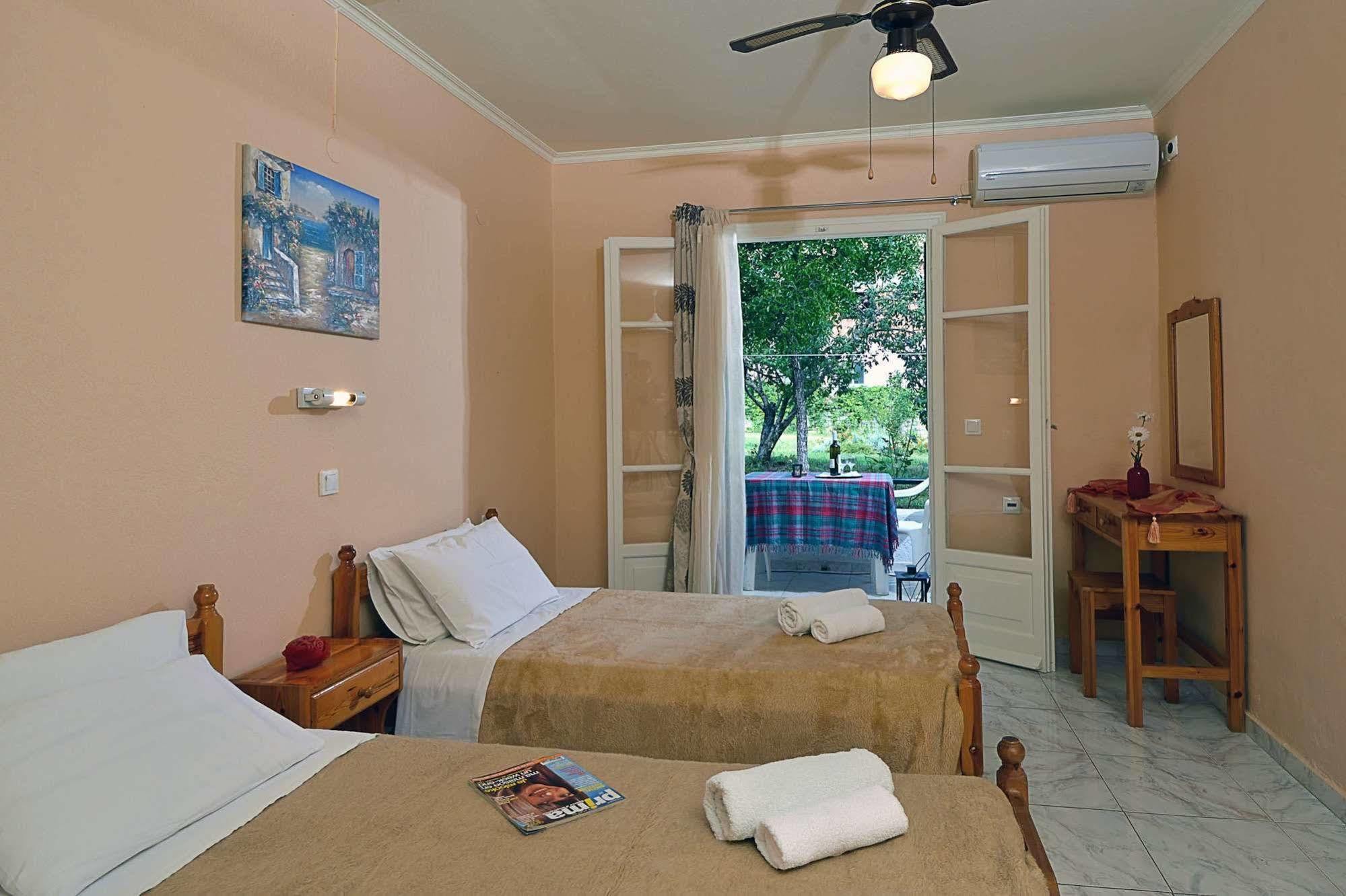 Damaskis Kassiopi Studios Exteriér fotografie