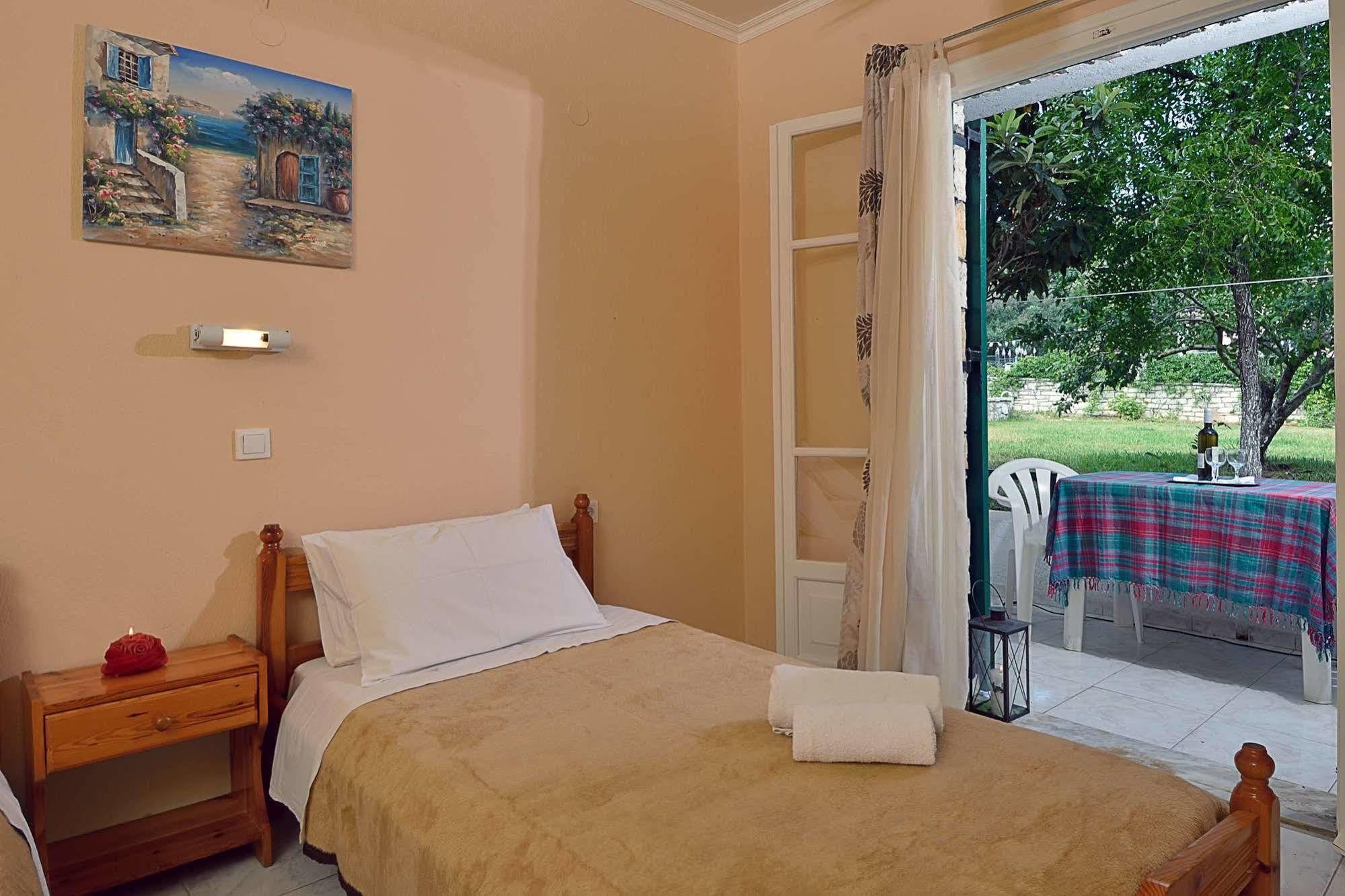 Damaskis Kassiopi Studios Exteriér fotografie